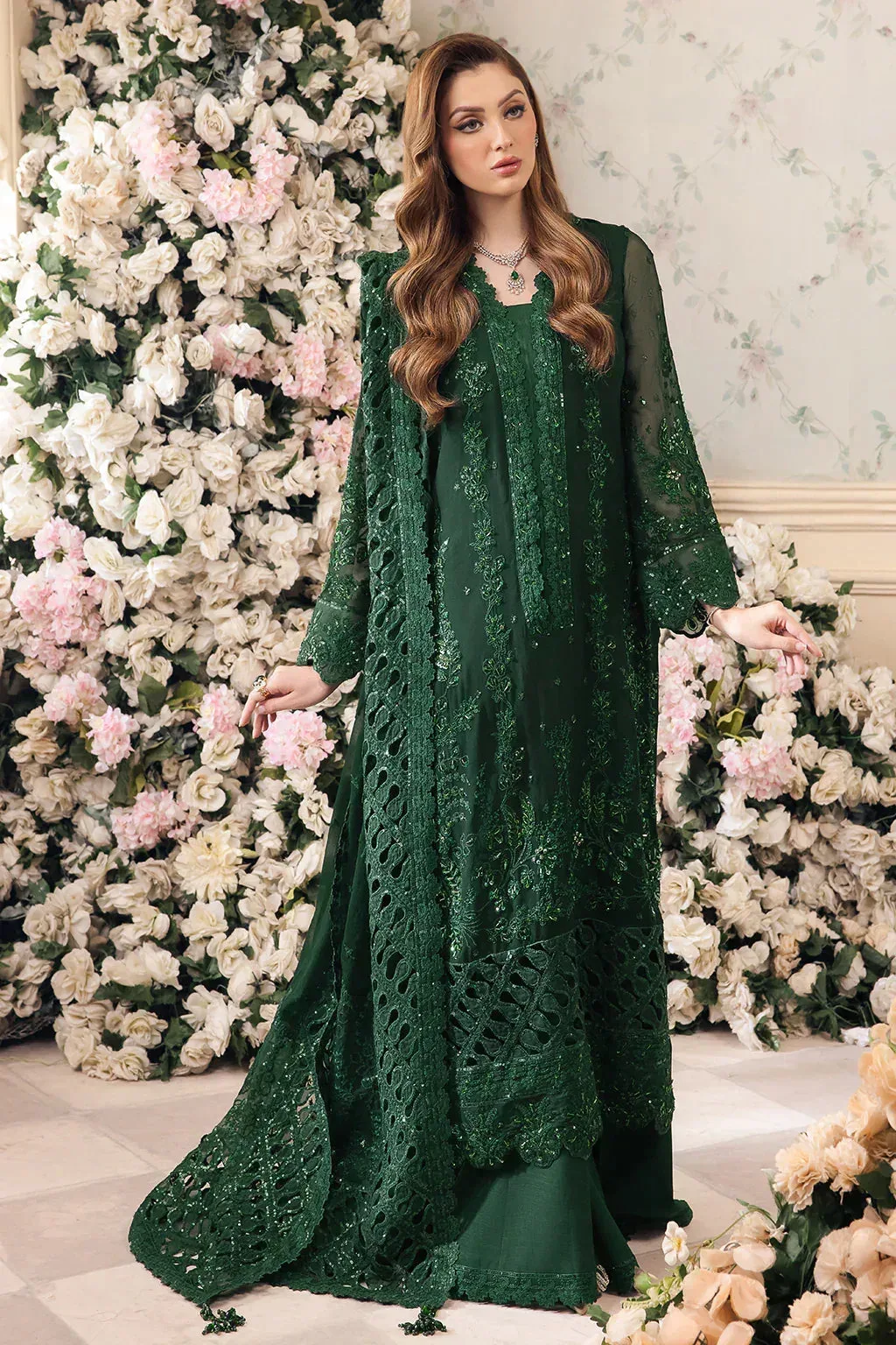 Saad Shaikh Panache Luxury Chiffon 24 Bottle Green Raw Silk – view 5 – Poshaq