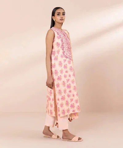 Sapphire Eid Collection Pink Cambric – view 4 – Poshaq