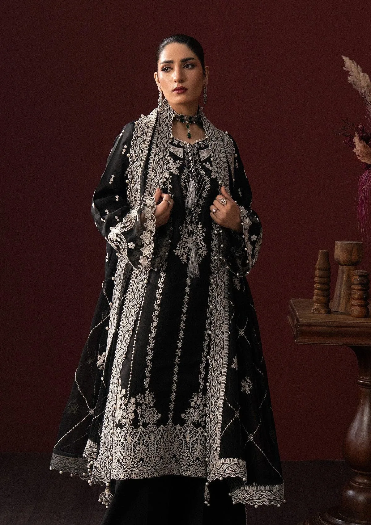 Aik Atelier Lady Aik 25 Black Organza – view 3 – Poshaq