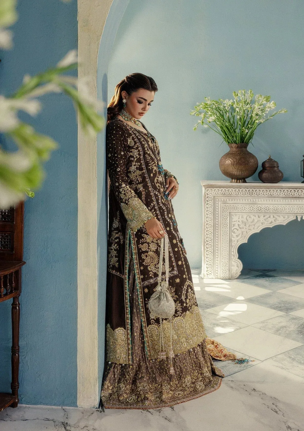 Aik Atelier Udaipur Velvet 25 Brown Organza – view 3 – Poshaq