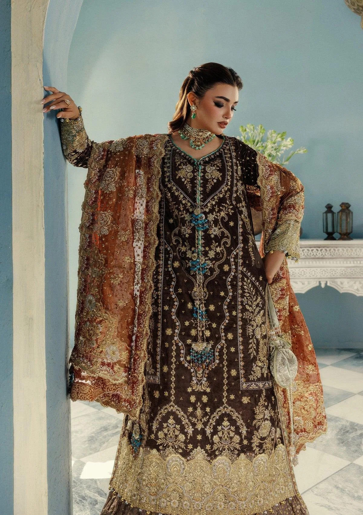 Aik Atelier Udaipur Velvet 25 Brown Organza – view 5 – Poshaq