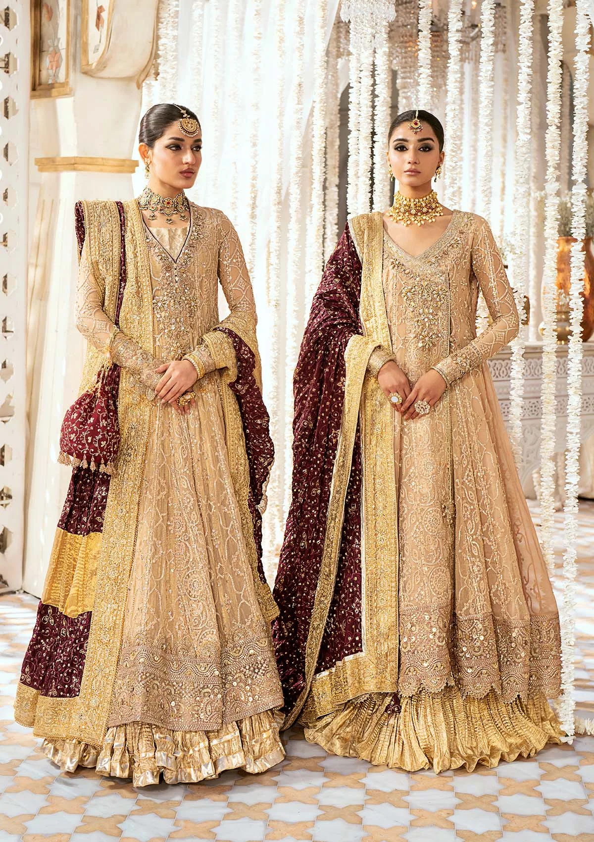 Aik Atelier Wedding Festive 24 Gold Organza – view 1 – Poshaq