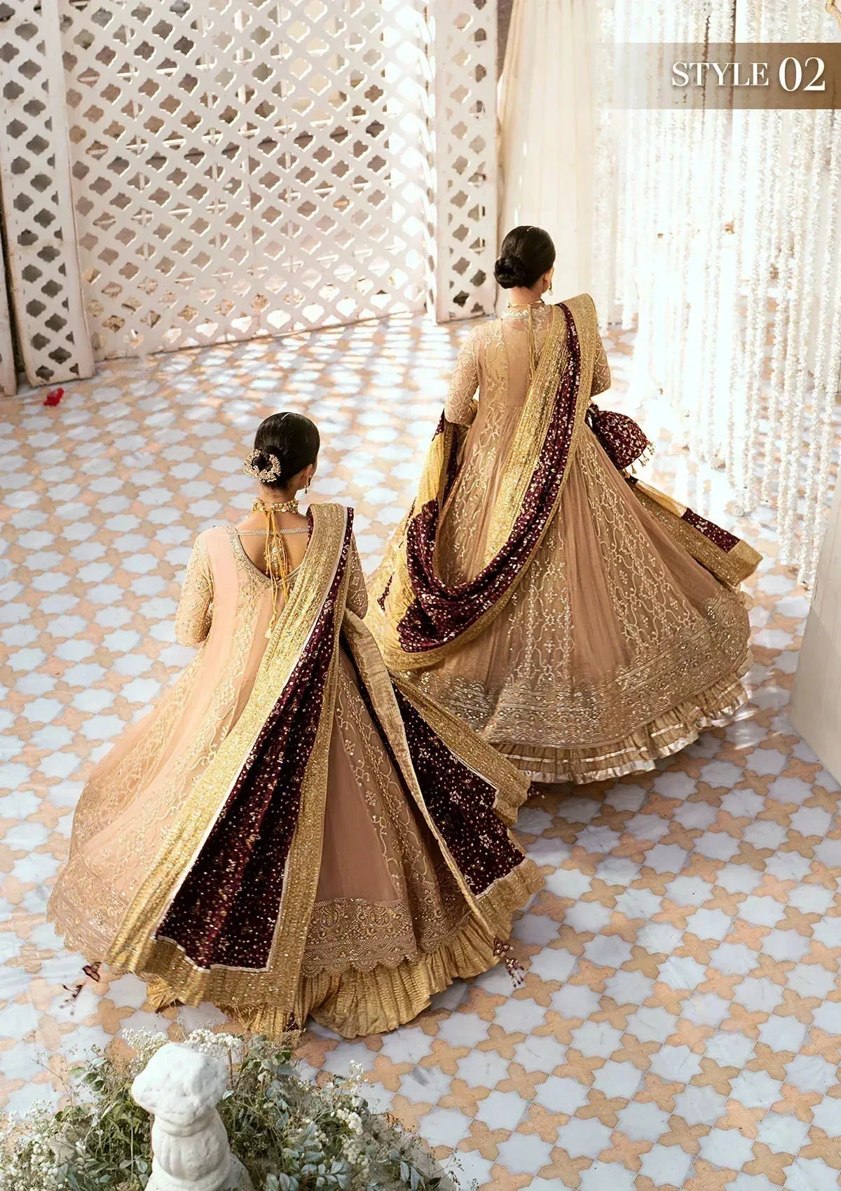 Aik Atelier Wedding Festive 24 Gold Organza – view 4 – Poshaq