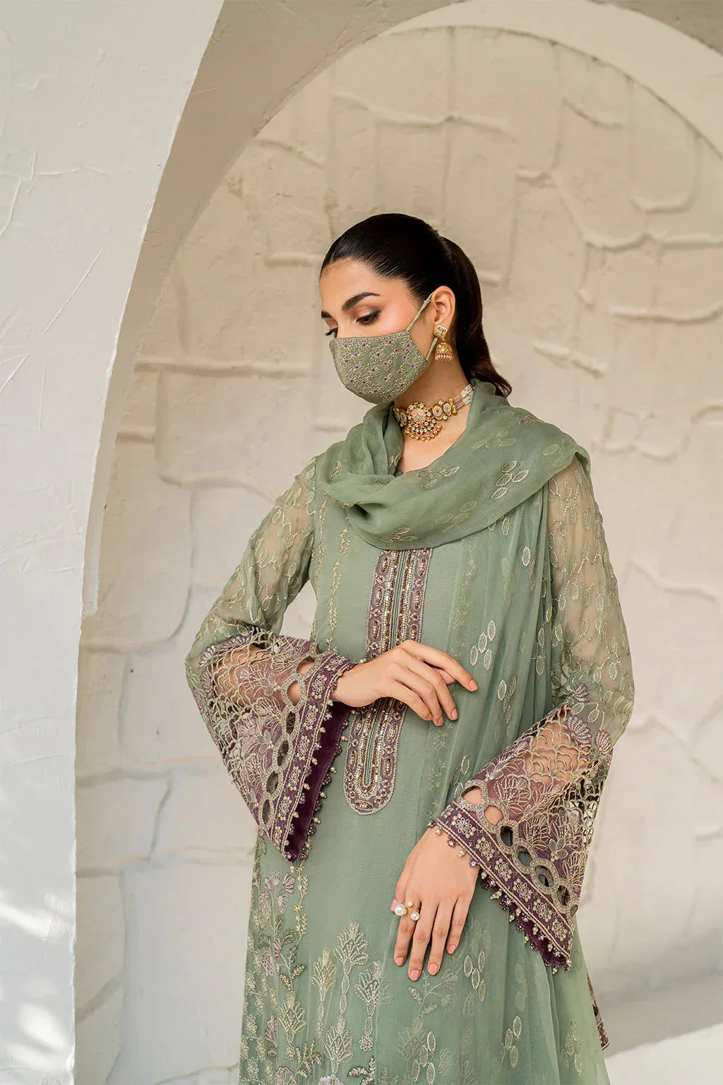 Flossie Naqsh Formals Greenish Gray Organza – view 4 – Poshaq