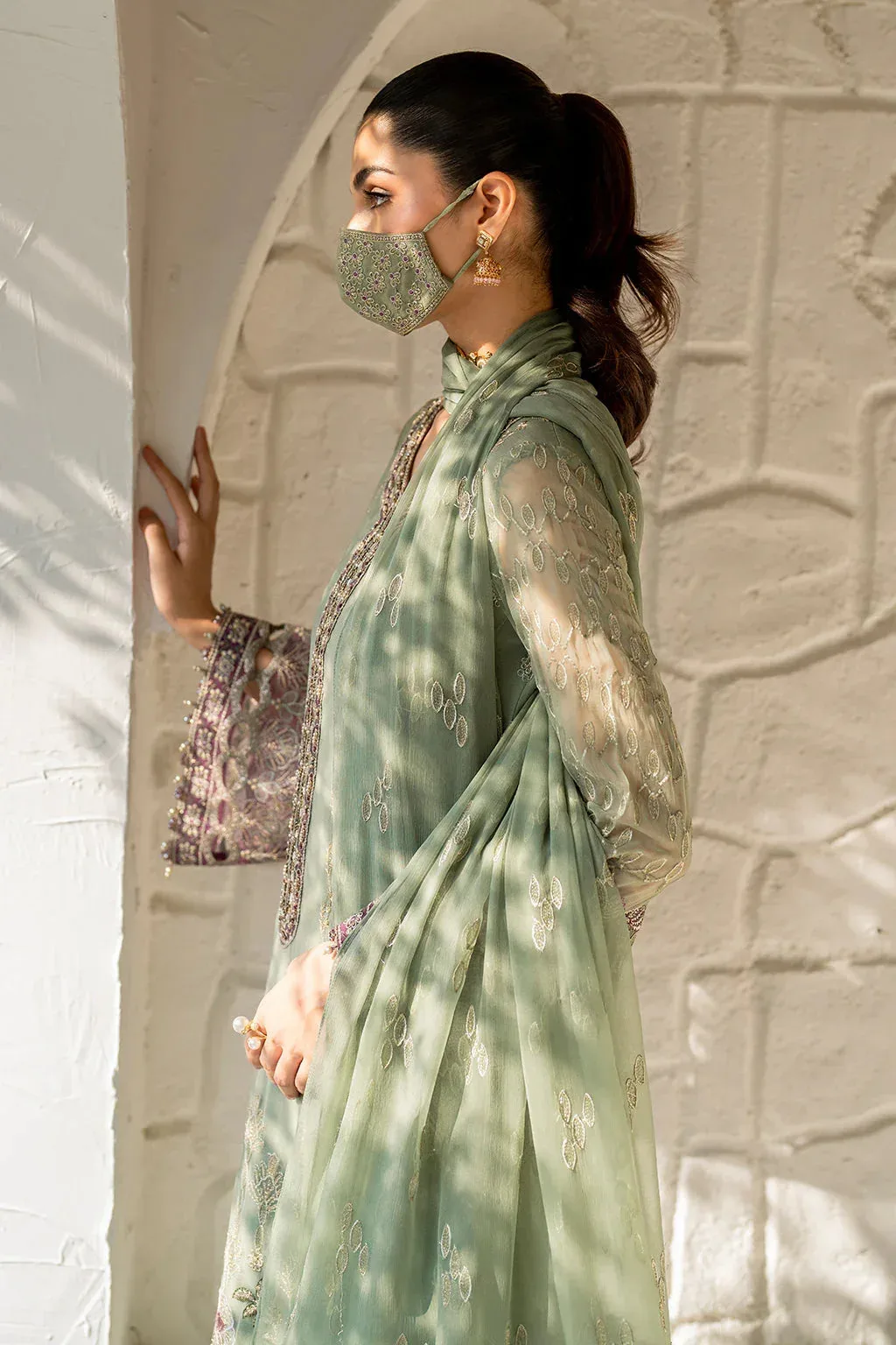 Flossie Naqsh Formals Greenish Gray Organza – view 6 – Poshaq