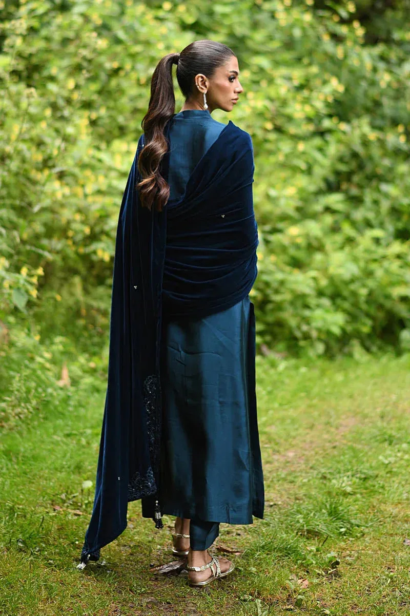 Hue Pret Farasha Luxury Winter Teal Blue Velvet – view 2 – Poshaq