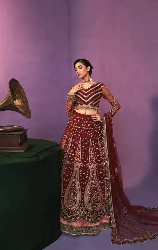 Gisele Zarish Festive Collection 23 Maroon Raw Silk – view 1 – Poshaq