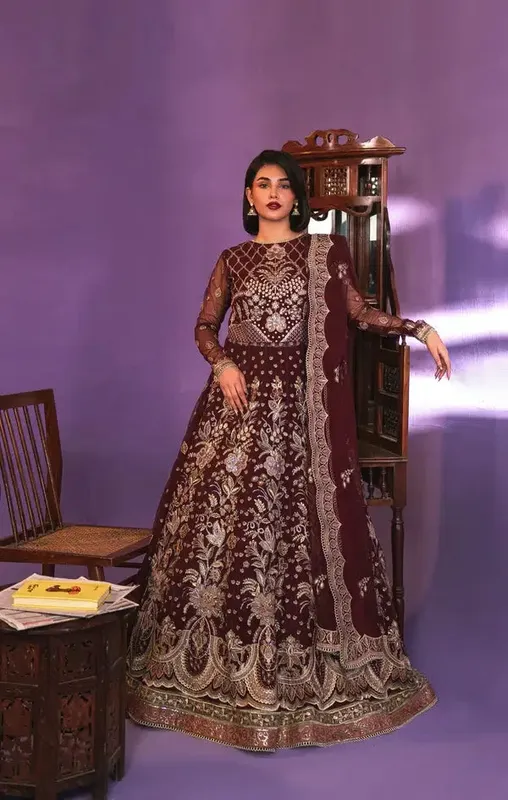 Gisele Zarish Festive Collection 23 Maroon Raw Silk – view 1 – Poshaq