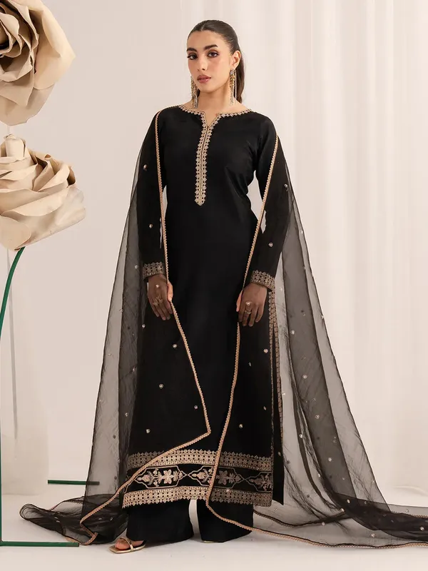 Izel The Silk Chapter Black Raw Silk – view 1 – Poshaq