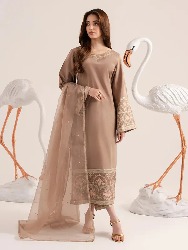 Izel The Silk Chapter Beige Raw Silk – view 1 – Poshaq