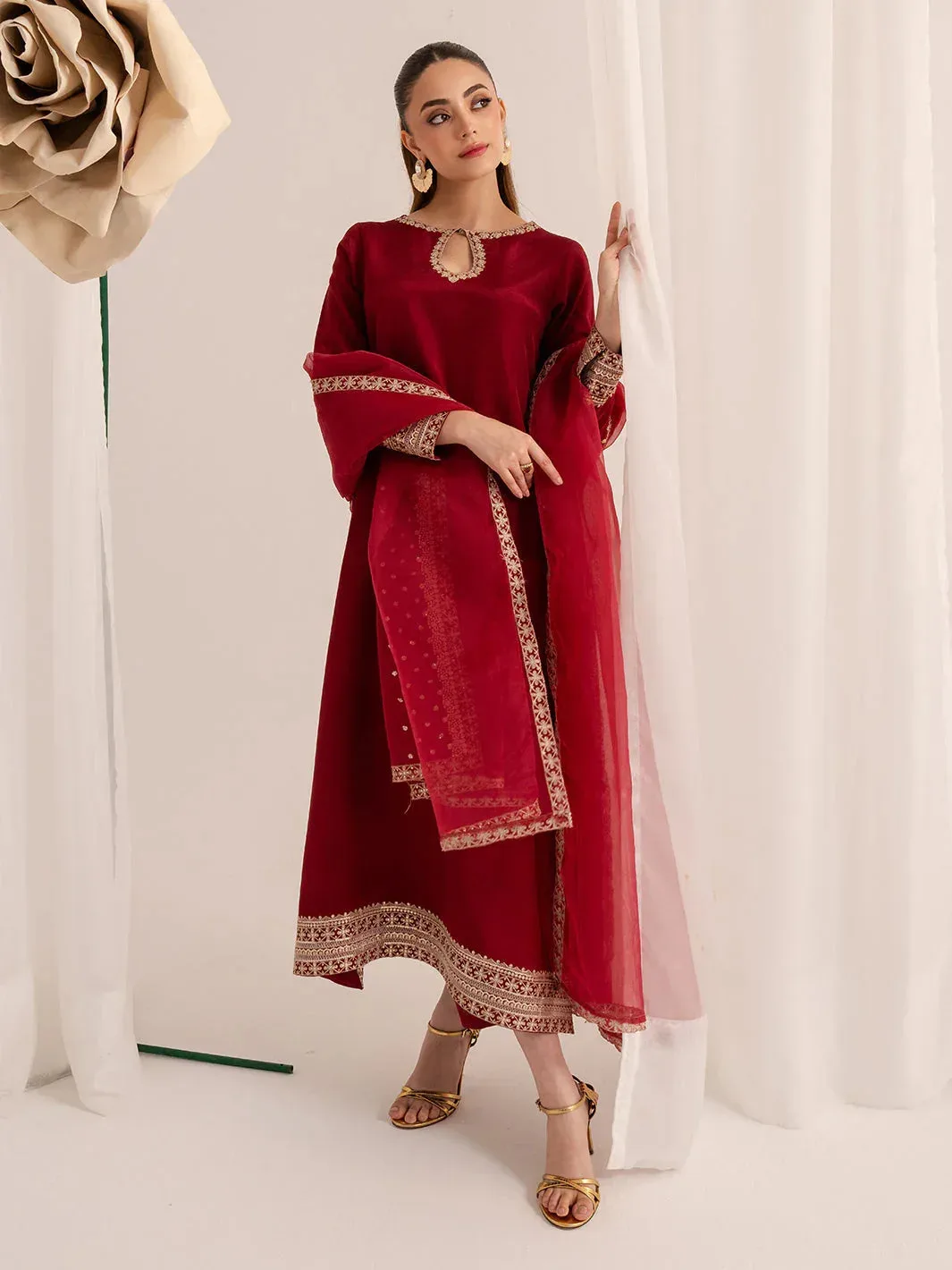 Izel The Silk Chapter Red Raw Silk – view 2 – Poshaq