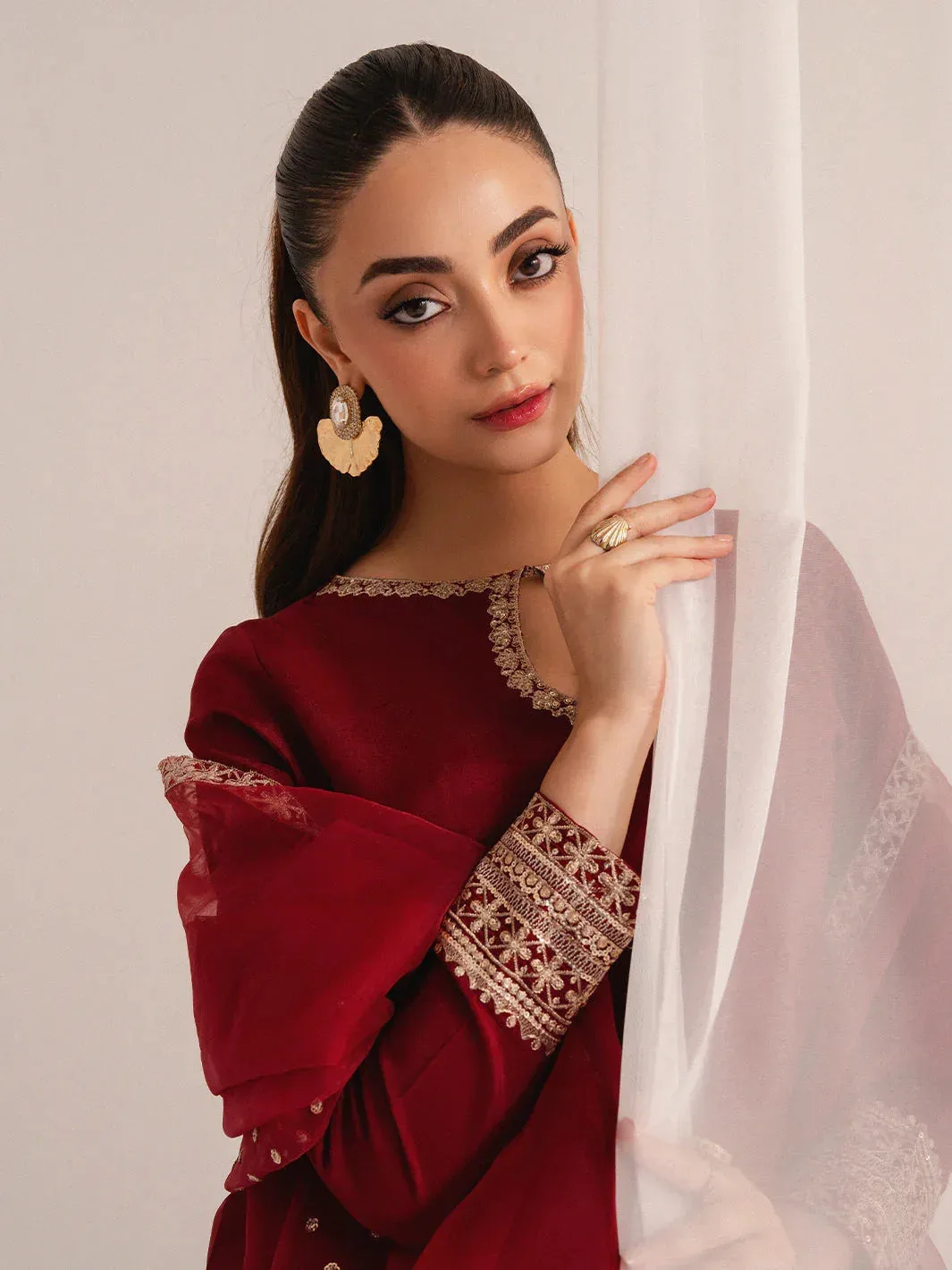 Izel The Silk Chapter Red Raw Silk – view 3 – Poshaq
