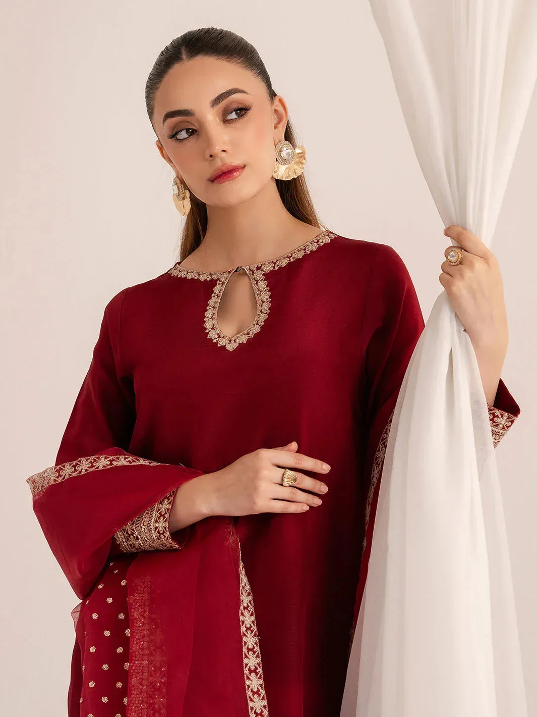 Izel The Silk Chapter Red Raw Silk – view 4 – Poshaq