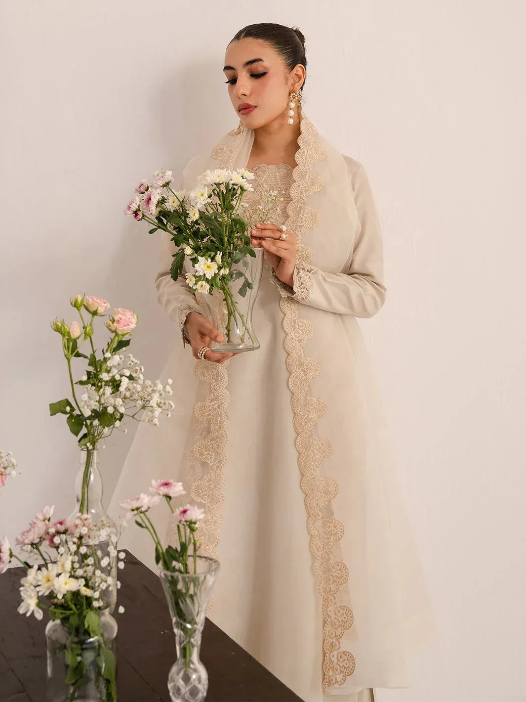 Izel The Silk Chapter Off White Raw Silk – view 2 – Poshaq