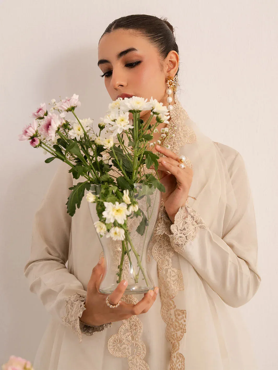 Izel The Silk Chapter Off White Raw Silk – view 3 – Poshaq