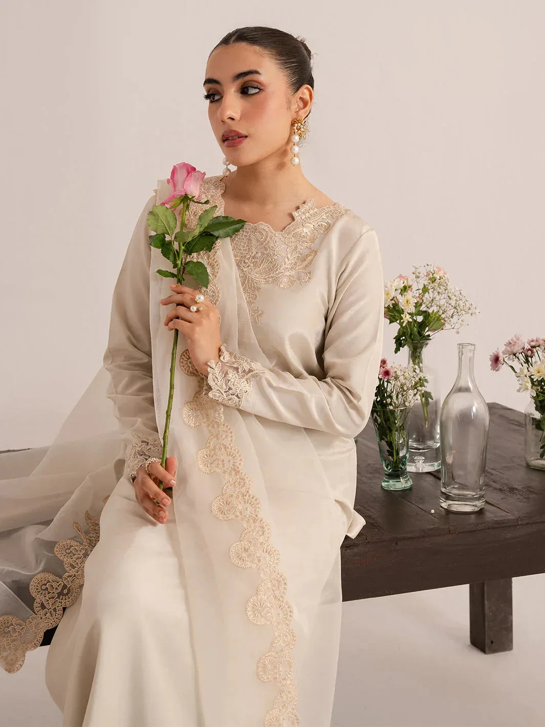 Izel The Silk Chapter Off White Raw Silk – view 4 – Poshaq