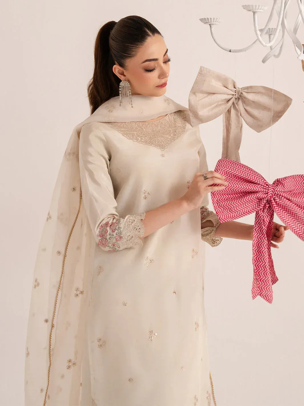 Izel The Silk Chapter Off White Raw Silk – view 5 – Poshaq