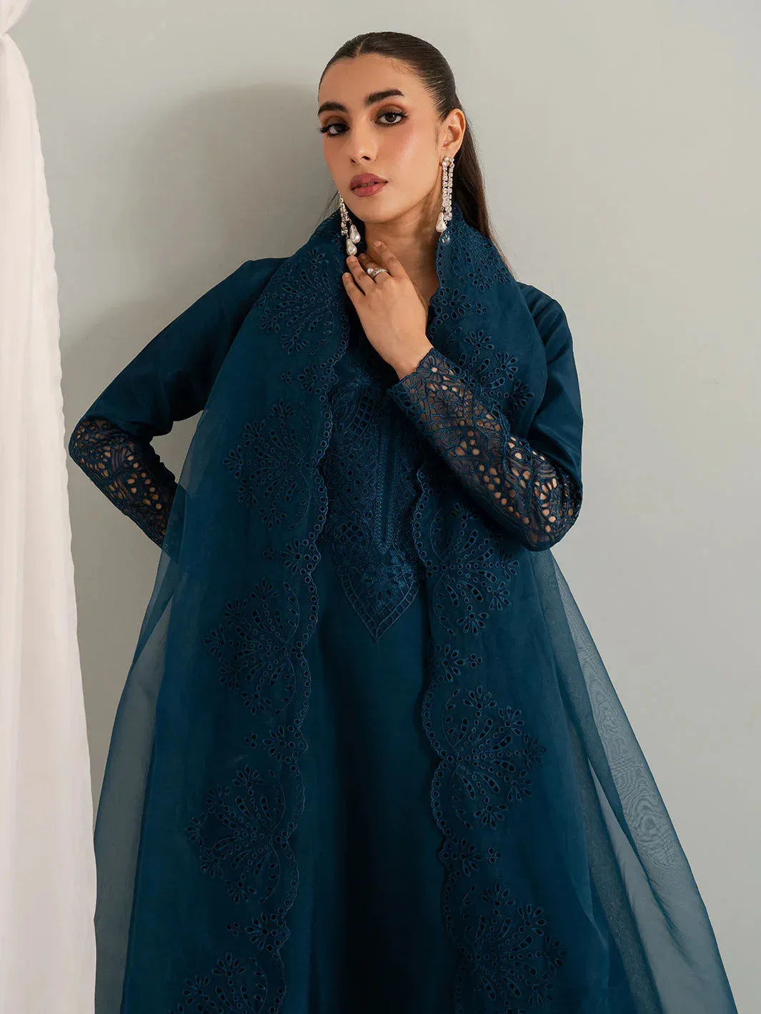 Izel The Silk Chapter Blue Raw Silk – view 5 – Poshaq
