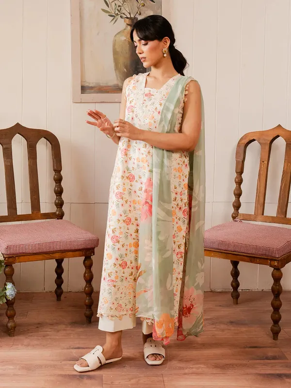 Izel Oh Spring Lawn 25 Off White Chiffon – view 1 – Poshaq