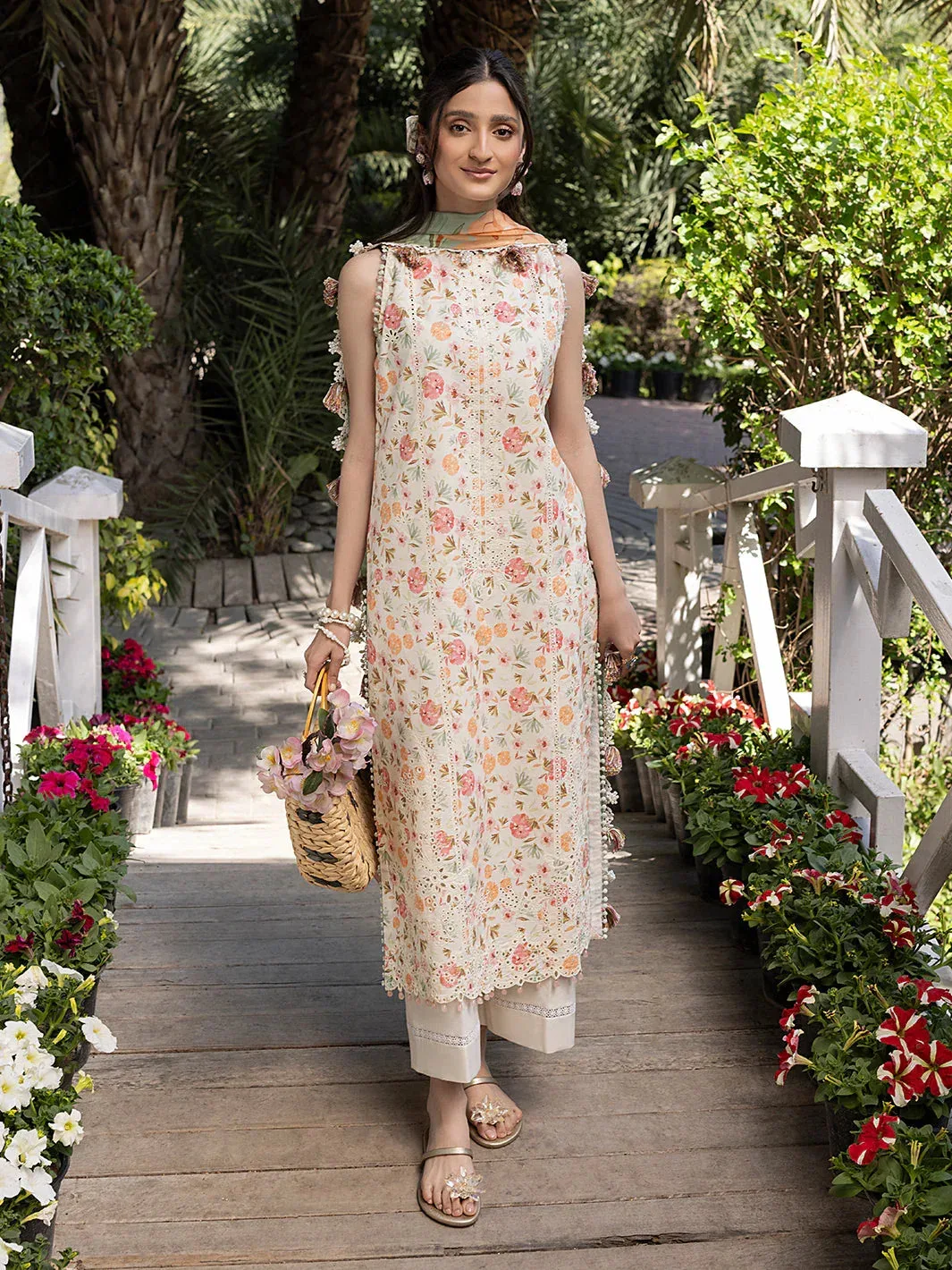 Izel Oh Spring Lawn 25 Off White Chiffon – view 1 – Poshaq