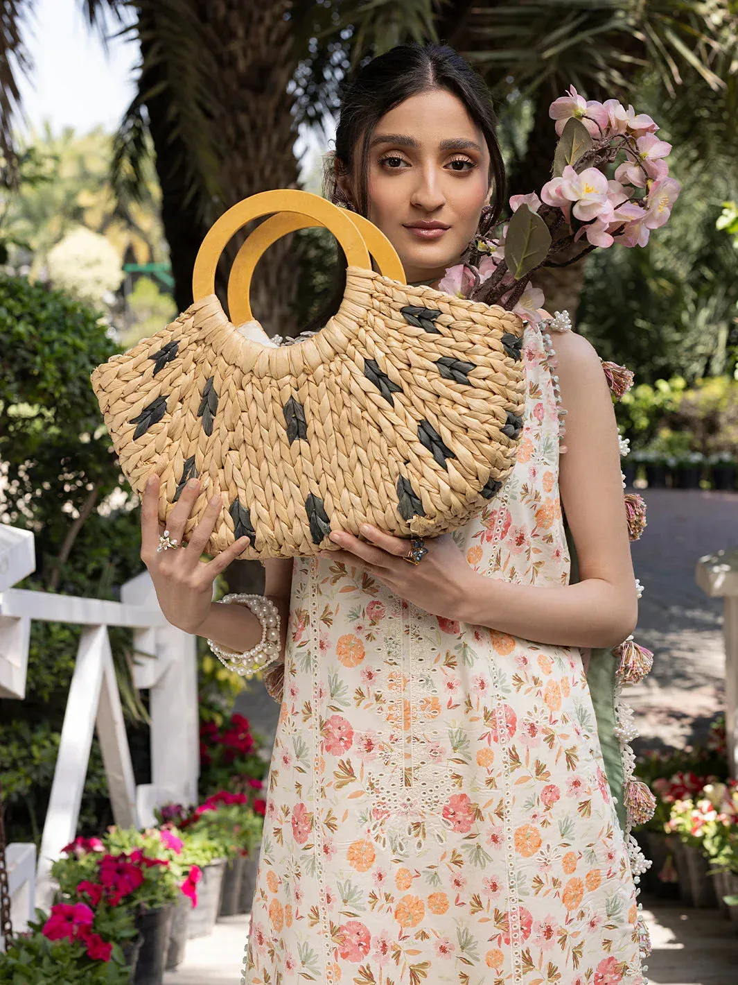 Izel Oh Spring Lawn 25 Off White Chiffon – view 3 – Poshaq