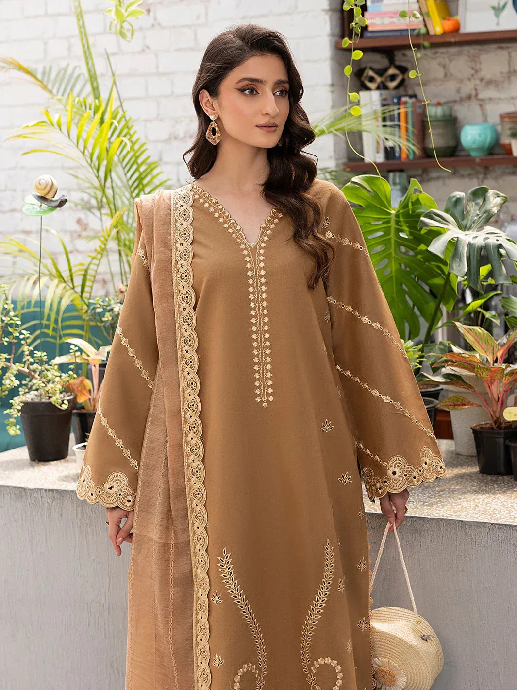 Izel Meadow Muse Embroidered Lawn 25 Light Brown Organza – view 2 – Poshaq