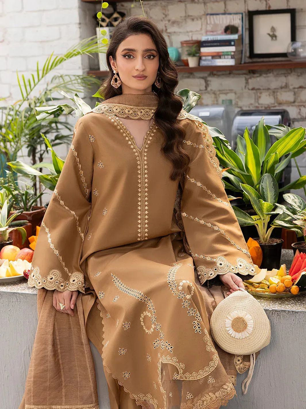 Izel Meadow Muse Embroidered Lawn 25 Light Brown Organza – view 5 – Poshaq