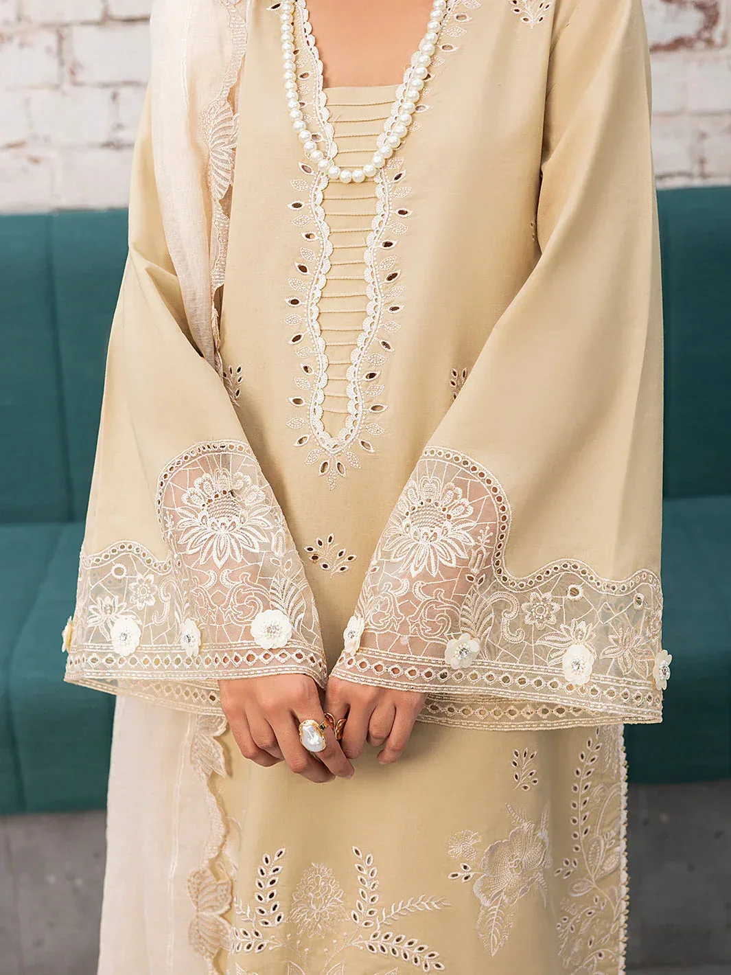 Izel Meadow Muse Embroidered Lawn 25 Beige Organza – view 3 – Poshaq