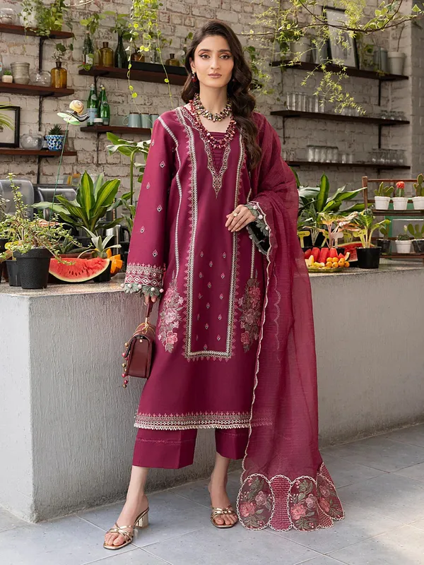 Izel Meadow Muse Embroidered Lawn 25 Berry Organza – view 1 – Poshaq