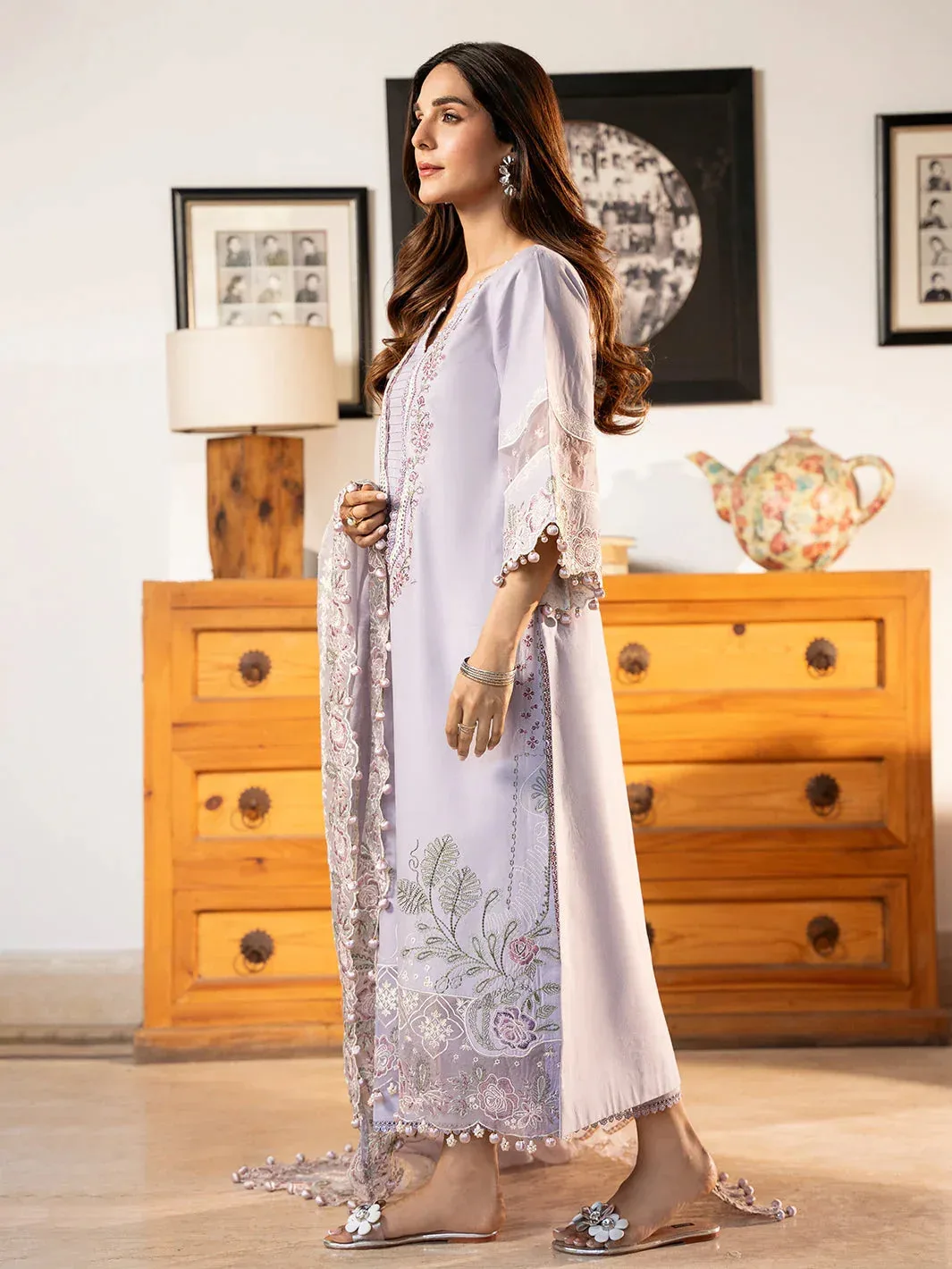 Izel Mahveen Festive Lawn 25 Lilac Lawn – view 5 – Poshaq