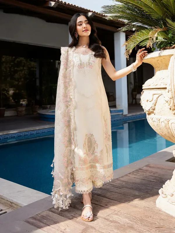 Izel Mahveen Festive Lawn 25 Off White Lawn – view 1 – Poshaq
