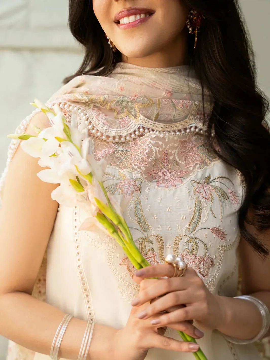 Izel Mahveen Festive Lawn 25 Off White Lawn – view 3 – Poshaq