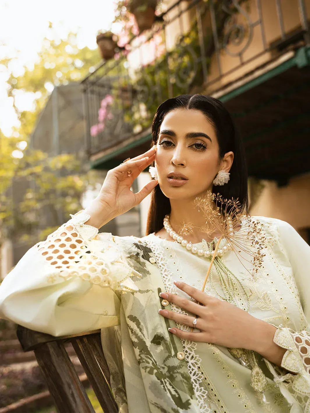Izel Dastak Luxury Lawn Apple Green Organza – view 4 – Poshaq