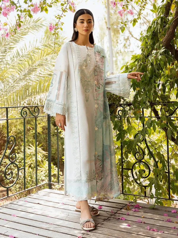 Izel Dastak Luxury Lawn Off White Organza – view 1 – Poshaq