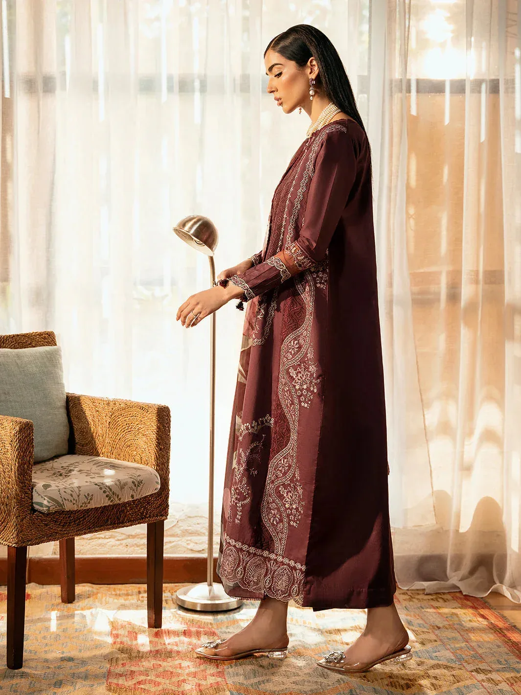 Izel Dastak Luxury Lawn Dark Plum Organza – view 7 – Poshaq