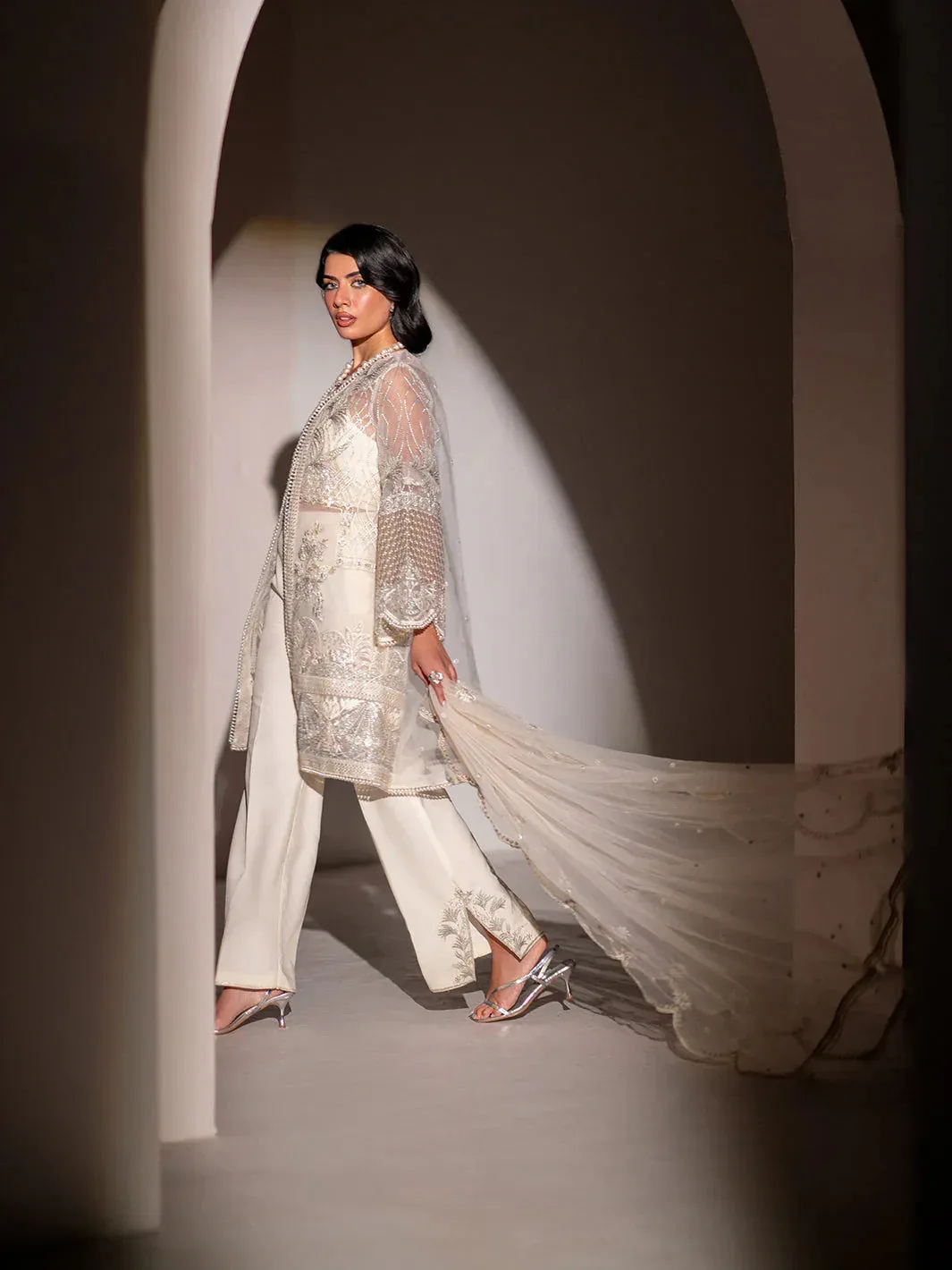 Izel Stardust Luxury Collection White Raw Silk – view 3 – Poshaq