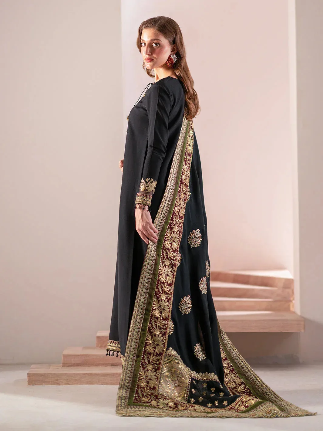 Izel Stardust Luxury Collection Black Raw Silk – view 2 – Poshaq