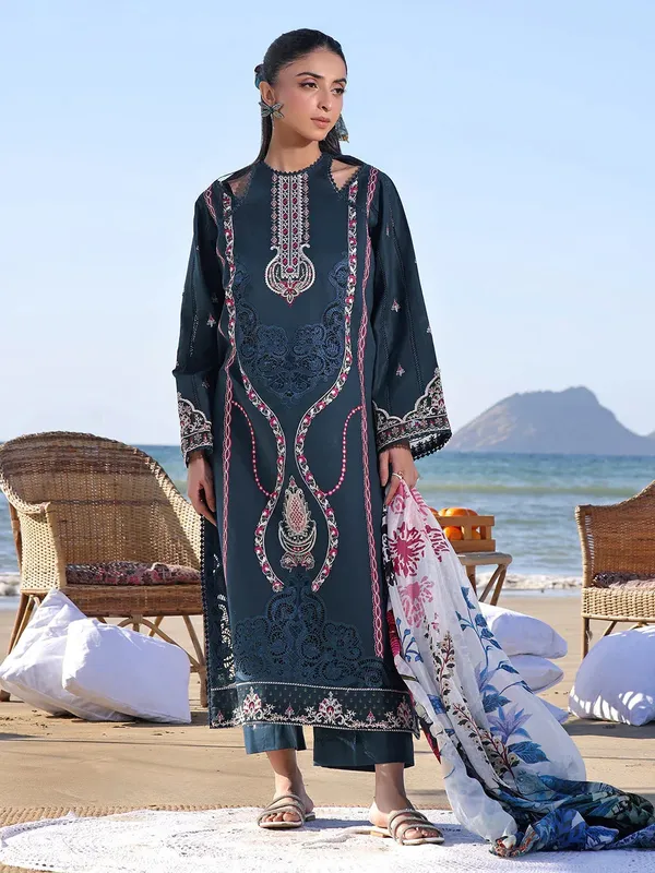 Izel Saahil Signature Lawn 24 Teal Organza – view 1 – Poshaq