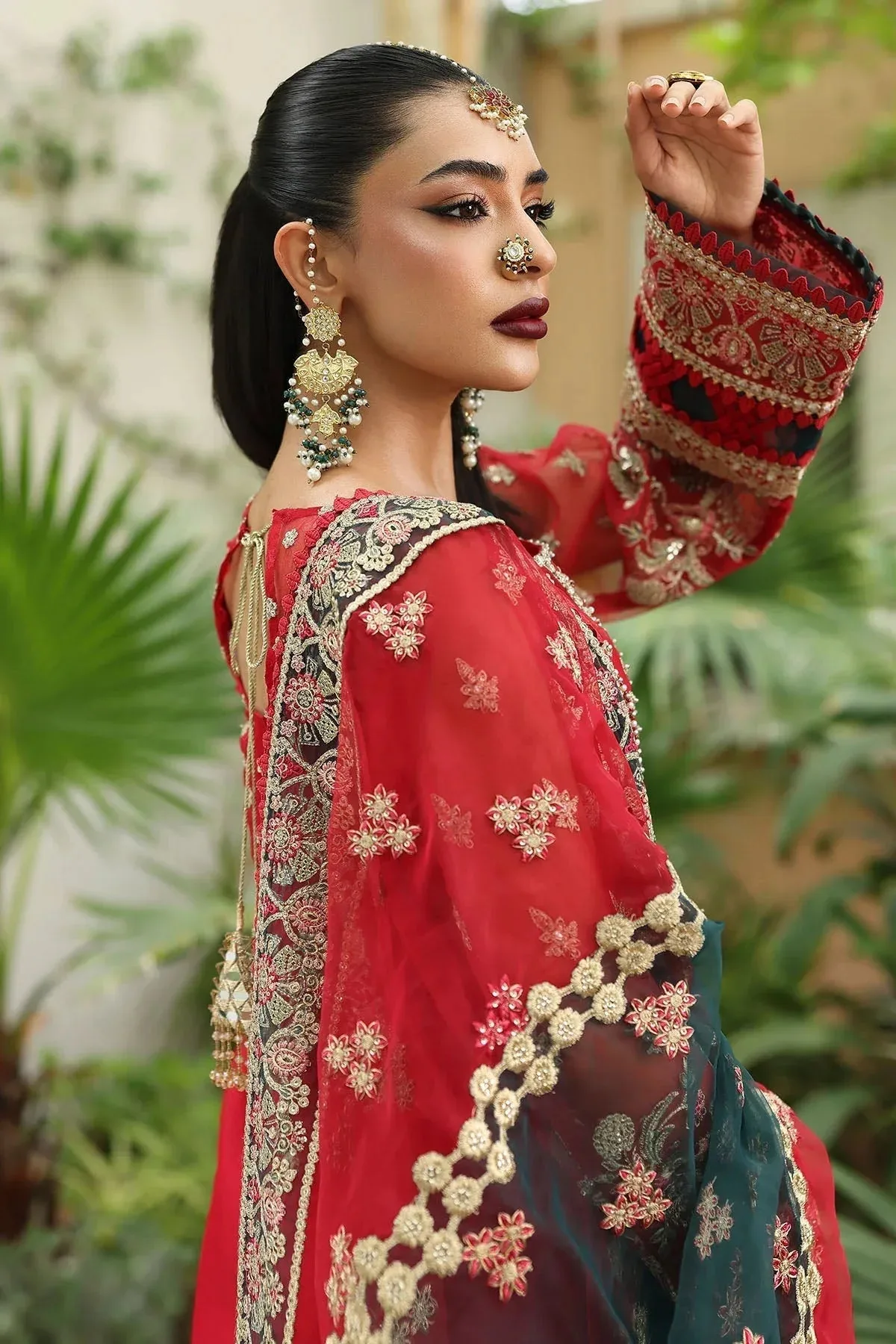 Red long shirt in raw silk and organza with subtle embellishments – view 3 – Poshaq