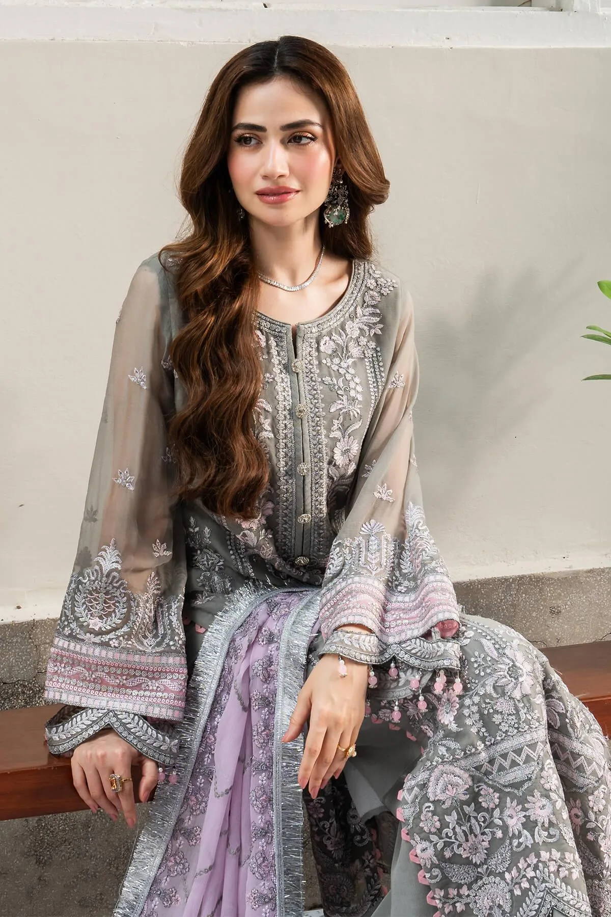 Imrozia Premium Noor Jahan Formals Grey Raw Silk – view 4 – Poshaq