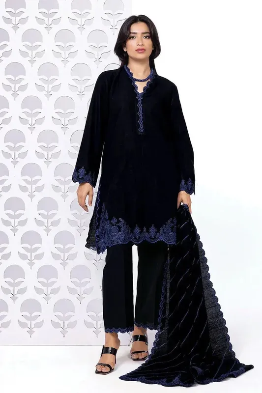 Khaadi My Winter Mood Black Organza – view 1 – Poshaq
