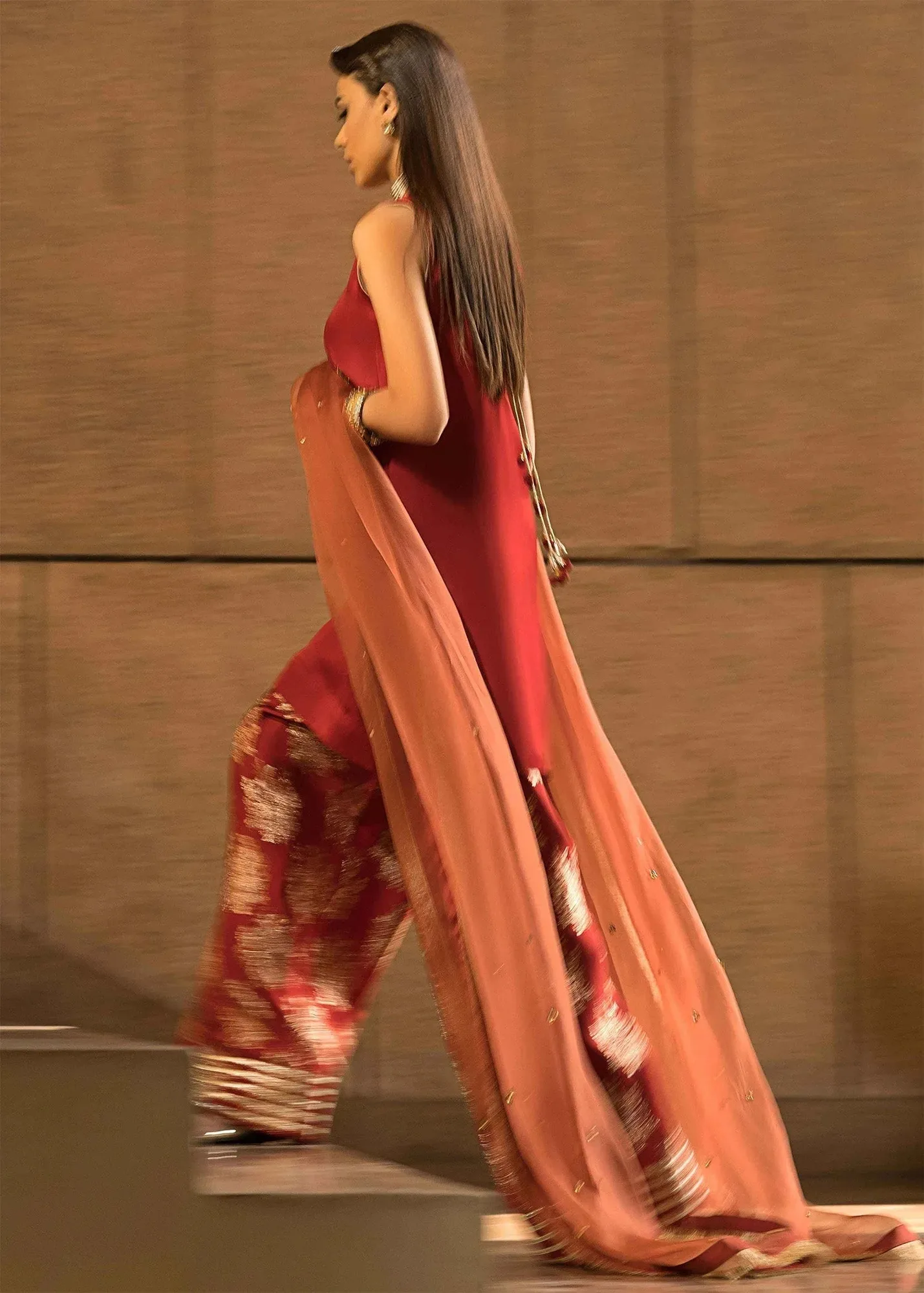 Mahum Asad Dream a Little Dream of Me Red Organza – view 4 – Poshaq