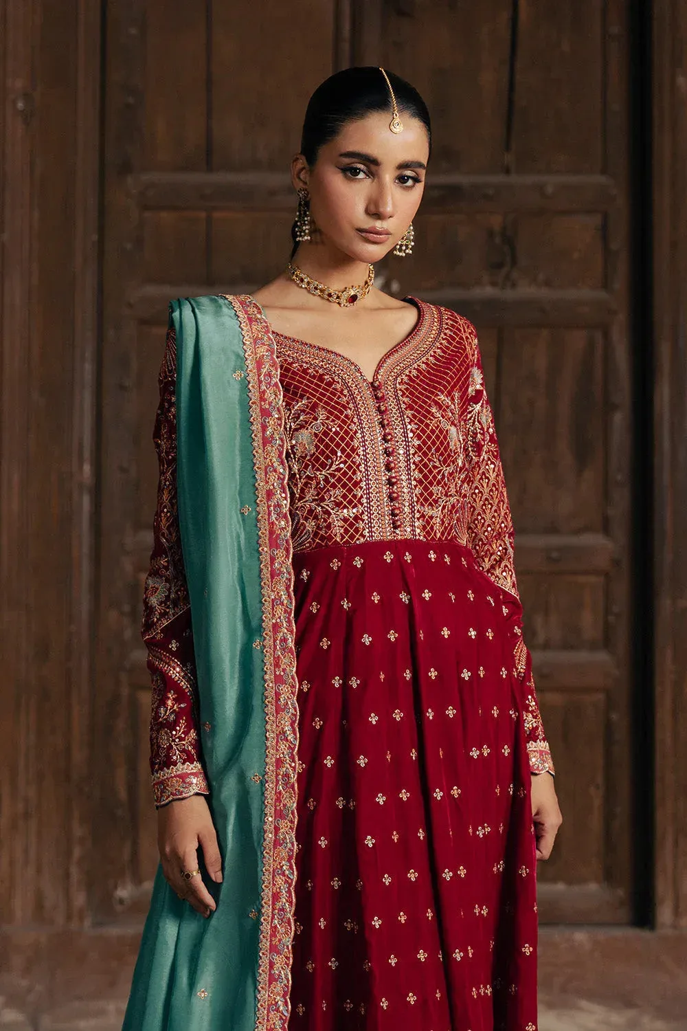 Maryum N Maria Gulshan e Makhmal Maroon Velvet – view 4 – Poshaq