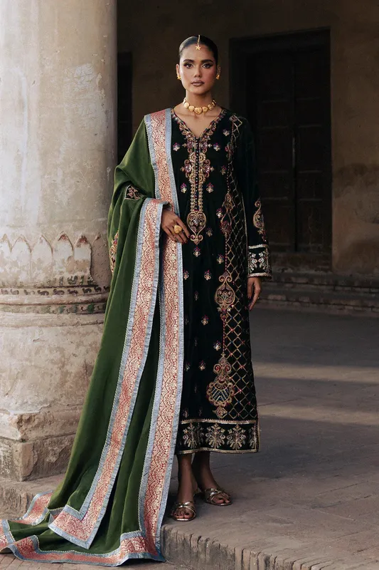 Maryum N Maria Gulshan e Makhmal Deep Olive Green Velvet – view 1 – Poshaq