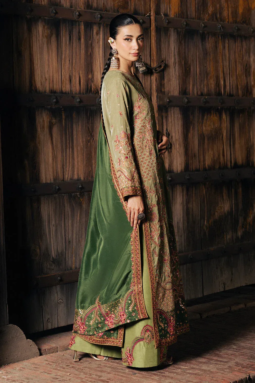 Maryum N Maria Gulshan e Makhmal Apple Green Velvet – view 2 – Poshaq