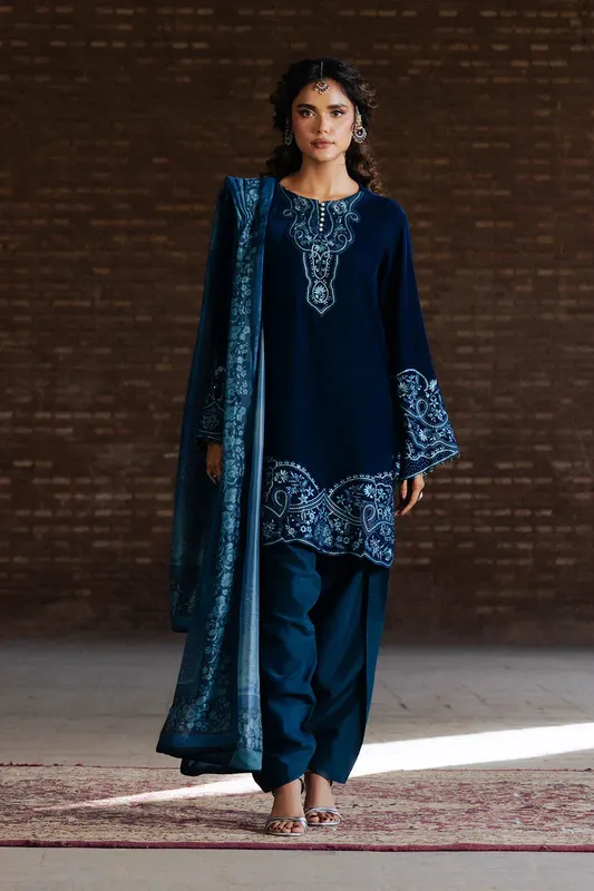 Maryum N Maria Gulshan e Makhmal Zinc Velvet – view 1 – Poshaq