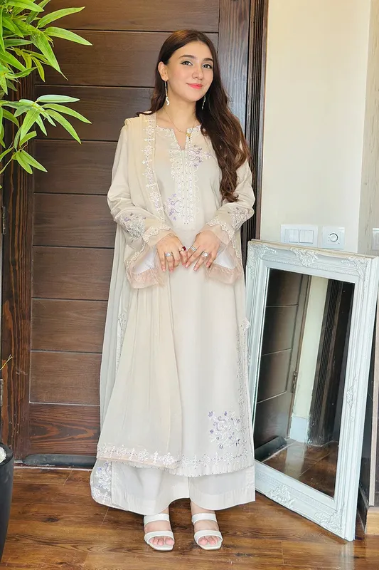 Maryum N Maria Vasl Pret Ivory Chiffon – view 1 – Poshaq