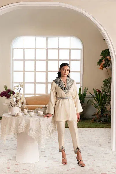 Maryum N Maria Lumora Edit off white Raw Silk – view 1 – Poshaq
