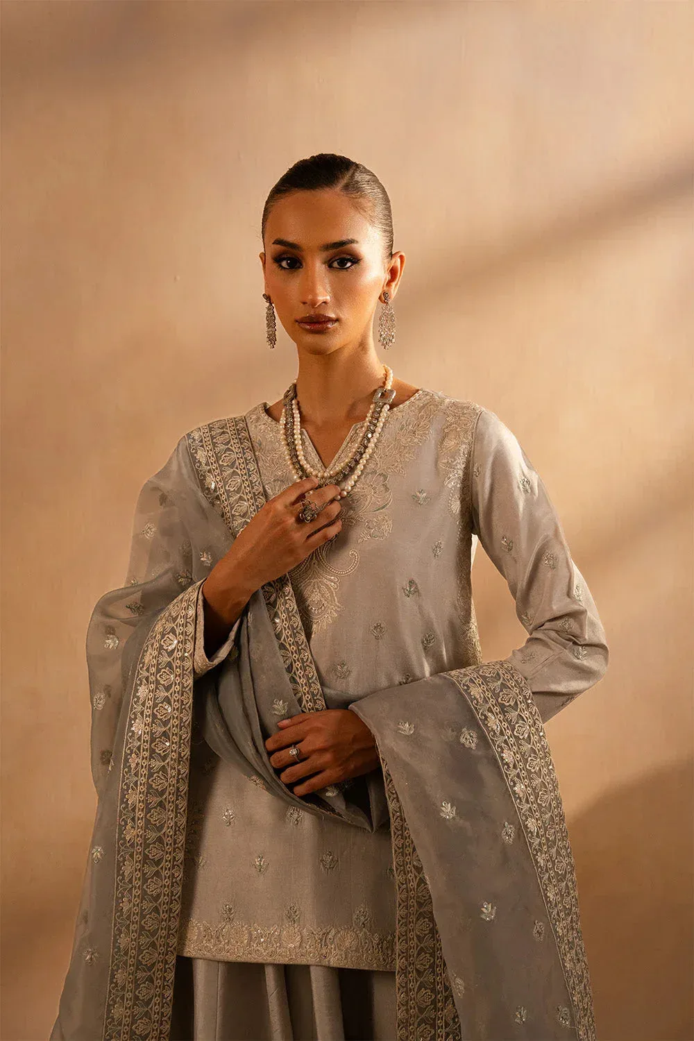 Maryum N Maria Dhahab 25 Cloud Gray Organza – view 3 – Poshaq