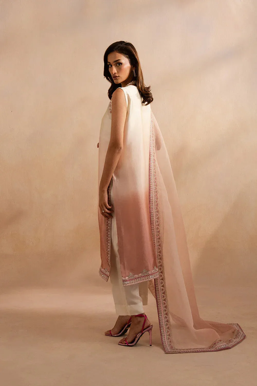 Maryum N Maria Dhahab 25 Pink Organza – view 2 – Poshaq